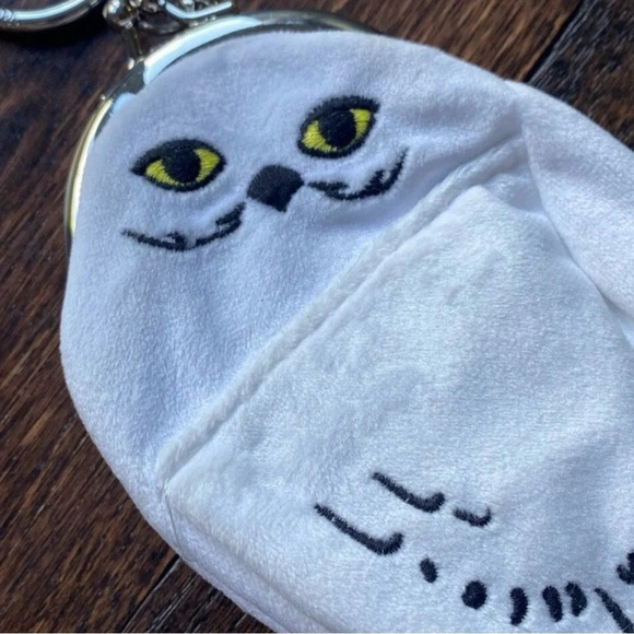 Vera Bradley Harry Potter Hedwig Bag Charm Coin Purse Forbidden Forest Key Chain - Picture 5 of 16